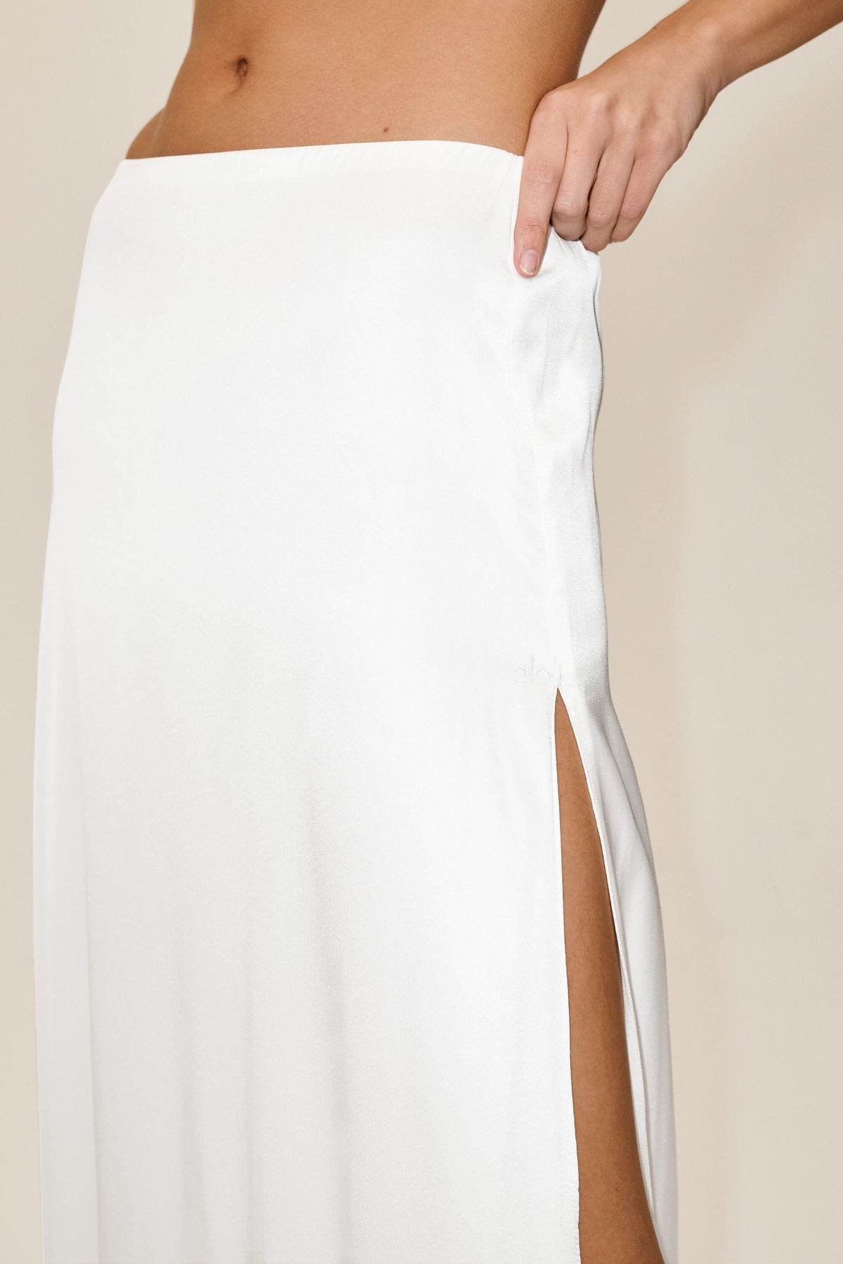 Silk Blend Low-Rise Radiance Long Skirt - White