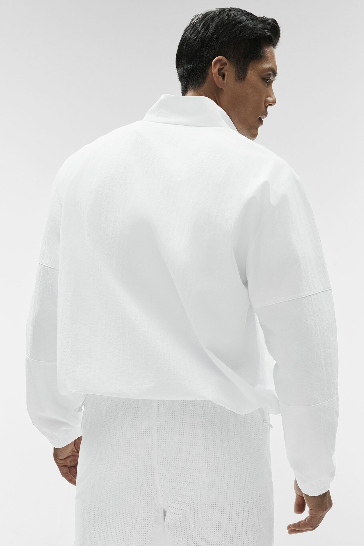 Light Weight Takeaway Track Pullover - White